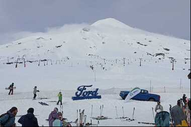 Centro de Montaña Pillán podría alargar la temporada