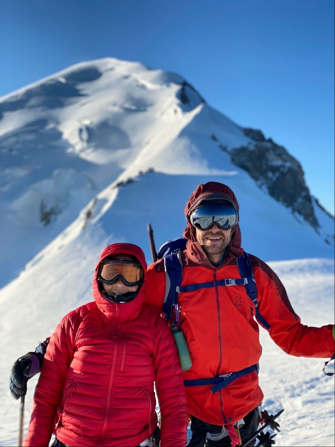 Fotografía tomada desde el Dome du Gouter con el MontBlanc al fondo