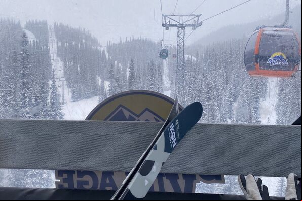 ROCKIES CANADIENSES: Revelstoke + SkiBig3