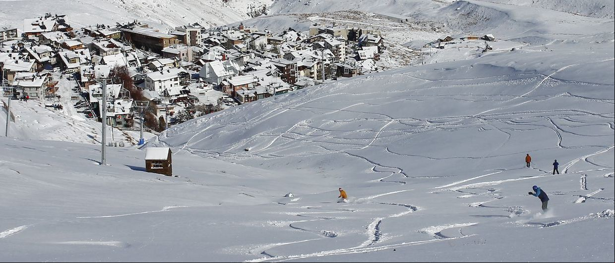 La Parva y Valle Nevado harán aperturas parciales por fin de semana